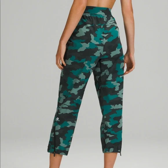 Lululemon Adapted State High-Rise Jogger Crop - Picture 2 of 4